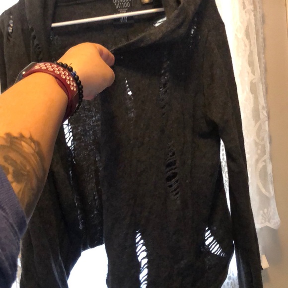 Fashionable women’s sweater - Picture 2 of 6